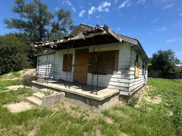 102 E 86th St S, Haysville, KS 67060