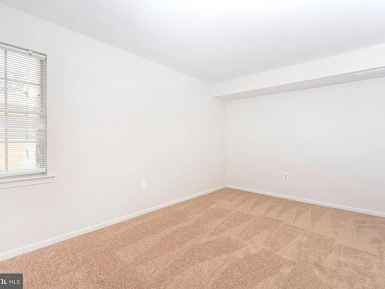874 College Pkwy #202 — Photo 9