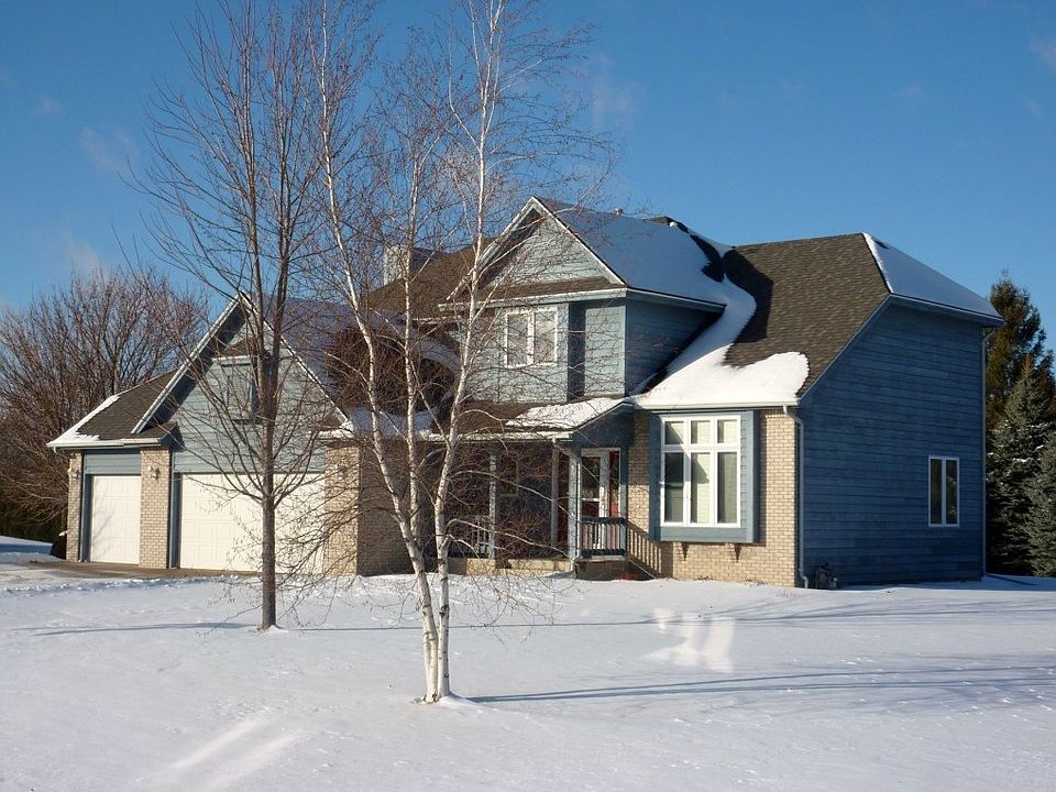 1st image of 104 Fairway Dr