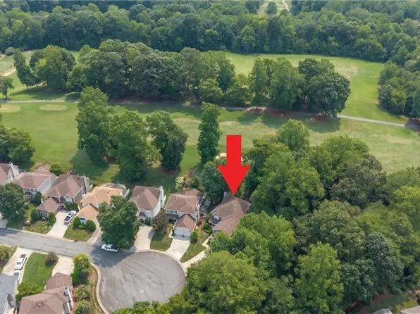 211 Walter Hagen Dr, Mebane, NC 27302
