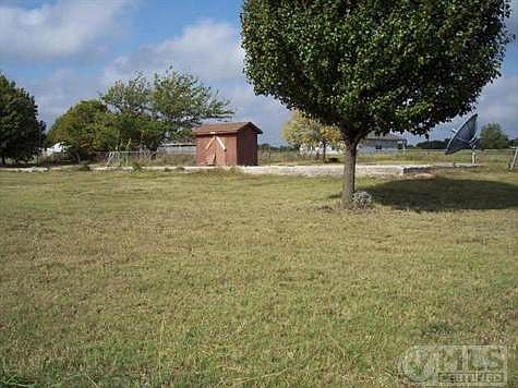 2nd image of 109 Pecan Cir