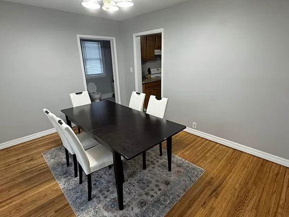 4th image of 242 Brooks Ave