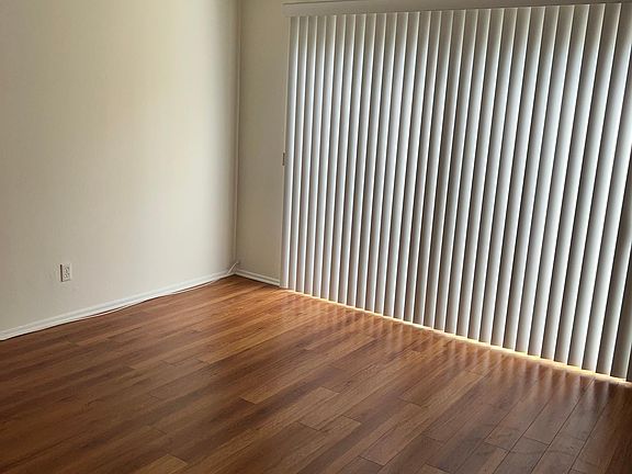 2nd image of 2508 S Centinela Ave #105