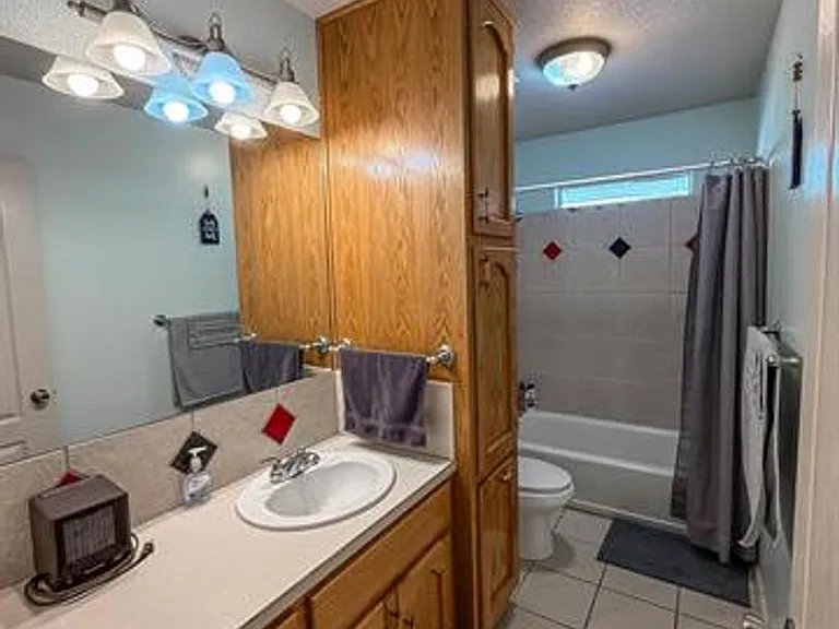 2409 Saguaro Loop — Photo 19
