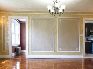 11516 Ovid Pl, Saint Albans, NY 11412