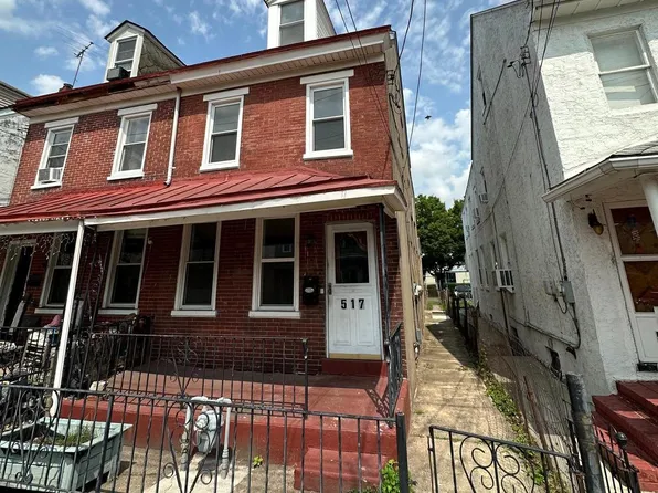 517 Pond St, Bristol, PA 19007