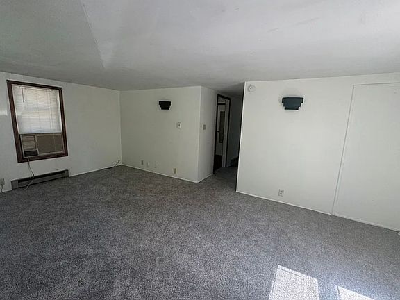 3rd image of 4629 S Selby St