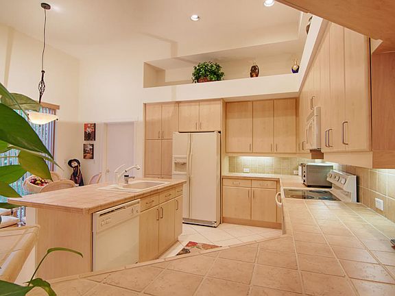 4th image of 4077 Manchester Lake Dr