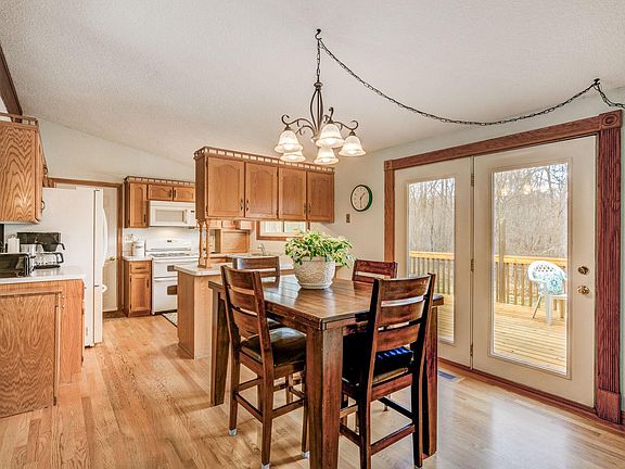 4th image of 275 322nd Ln NW