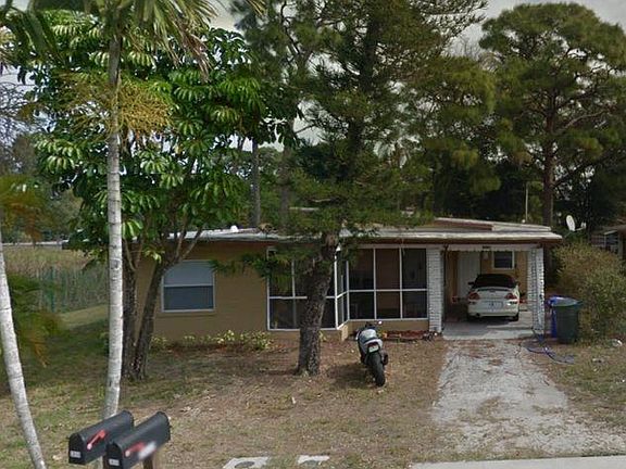 2nd image of 2835 Evans Ave