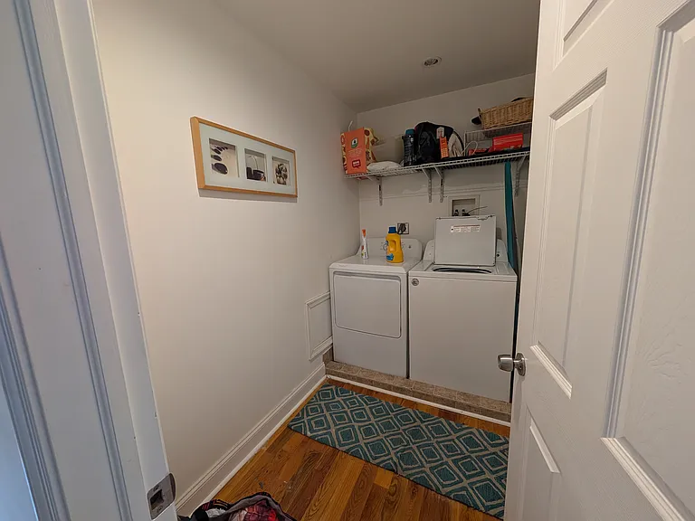 1213 N Leithgow St — Photo 19