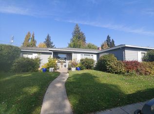 225 Sun Ct, Healdsburg, CA 95448