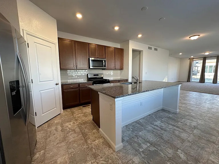 2916 S Flat Cir — Photo 4