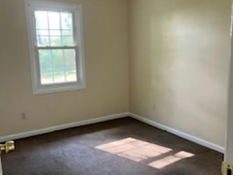 419 Mount Pleasant Dr — Photo 2