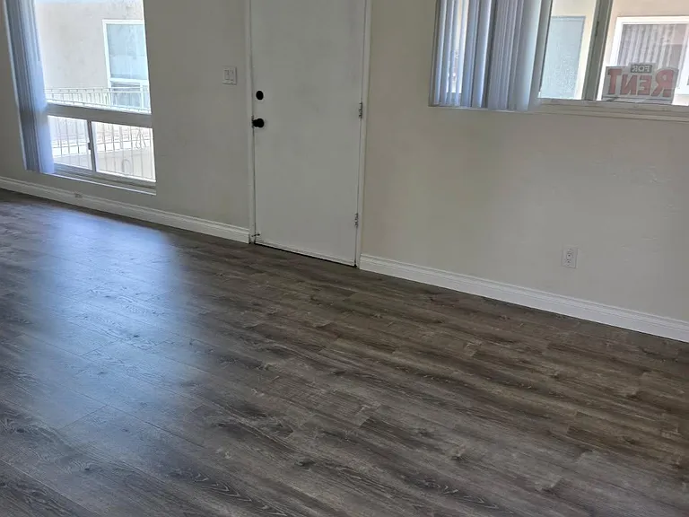2161 Garnet Ave #8 — Photo 9