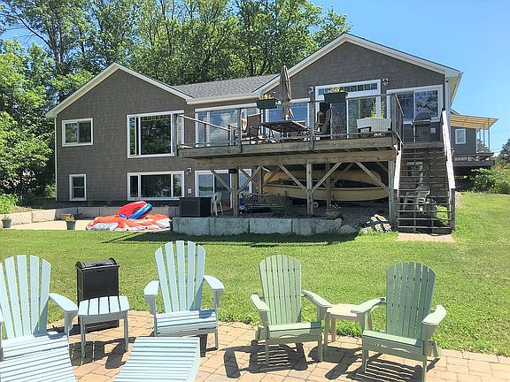 Lots of social spaces!