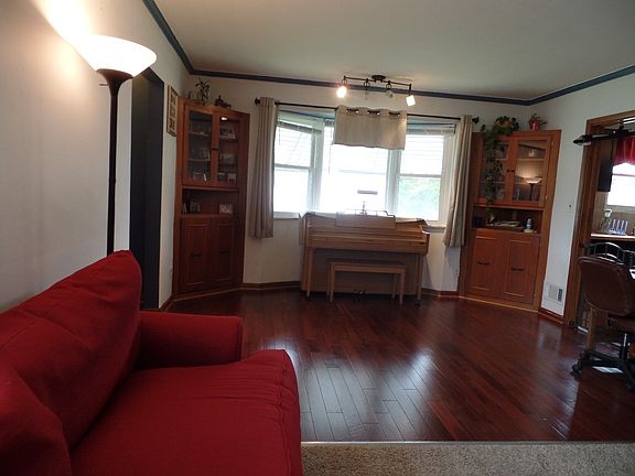 2nd image of 3097 Norwood St