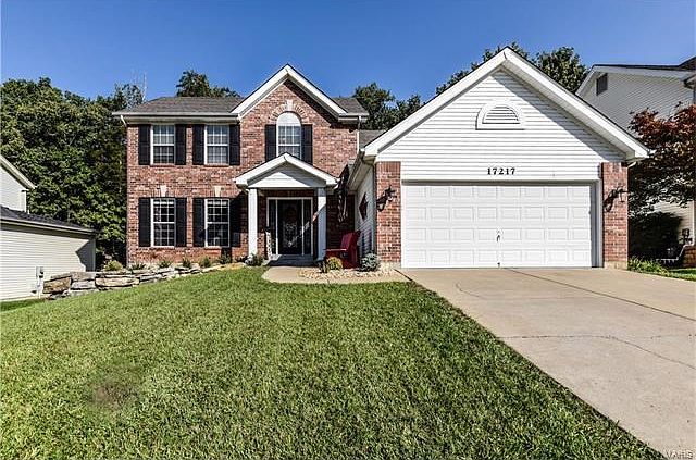 Beautifully updated 2 story, 5 bedroom 3.5 bath in Forests at Hilltop!
