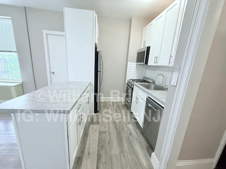 36 State St #3D — Photo 3