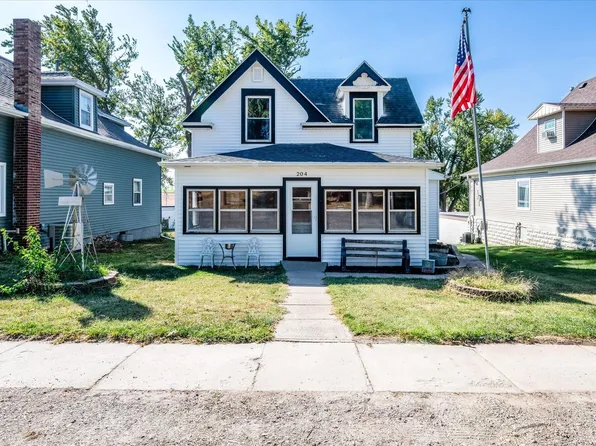 204 2nd St, Minden, IA 51553