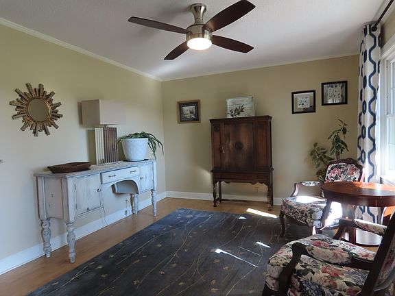 3rd image of 2075 Cairo Rd