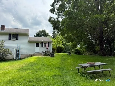 302 Berlin St — Photo 6
