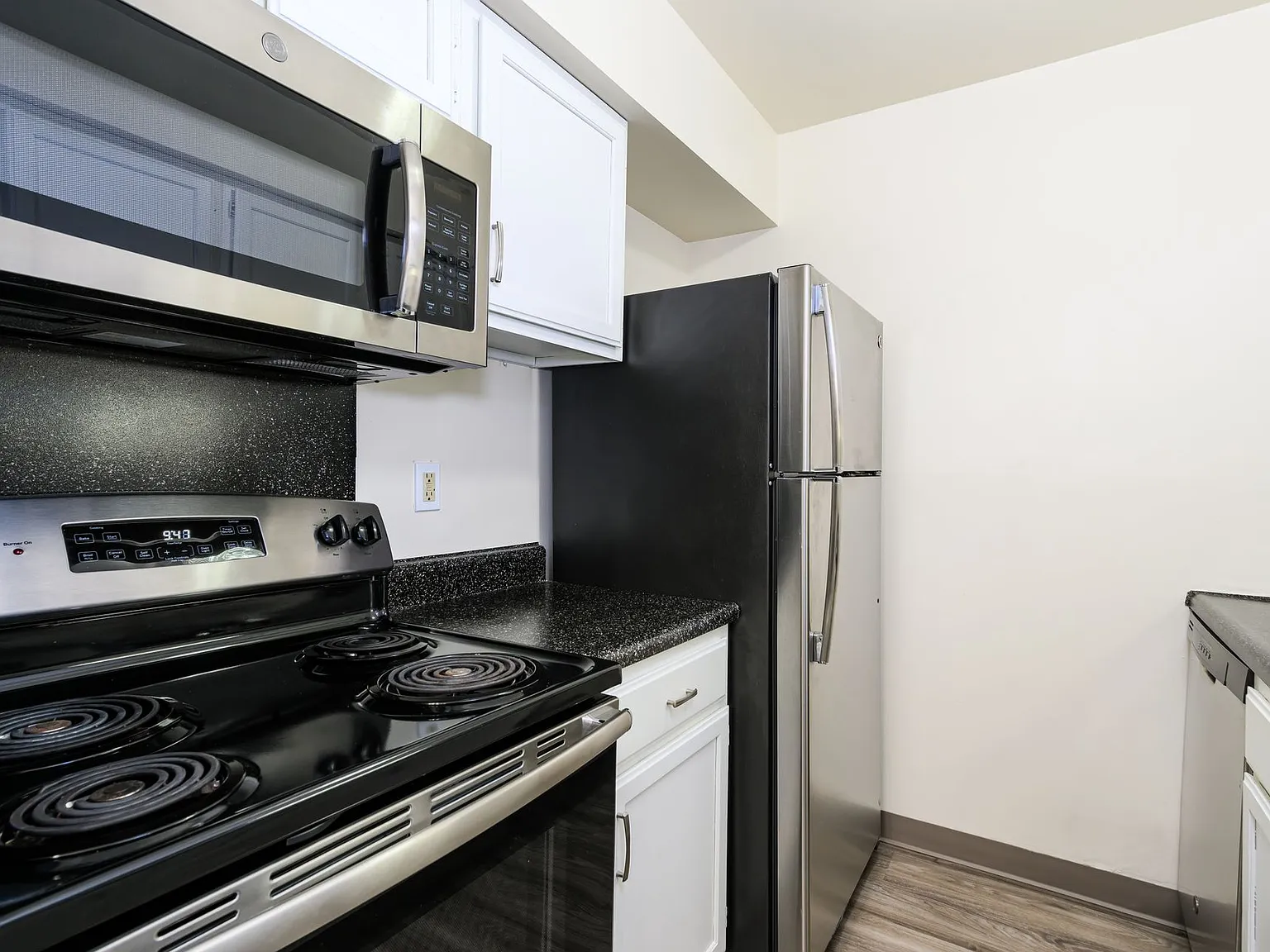Southfield Apartments — Photo 2
