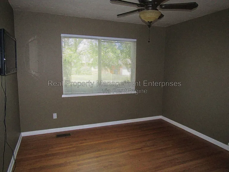 2248 NW 52nd St — Photo 13