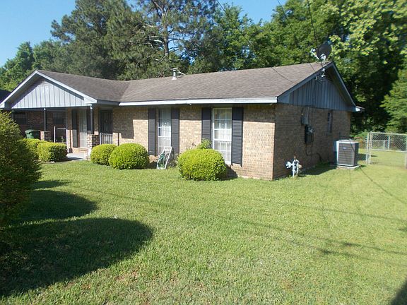 2nd image of 944 Alma Dr
