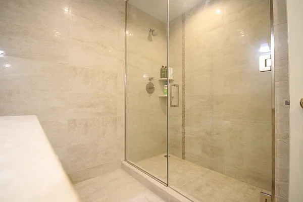 Rented by Daniel Baum & Co | media 5