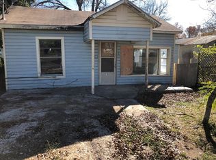 719 Juarez St, Uvalde, TX 78801