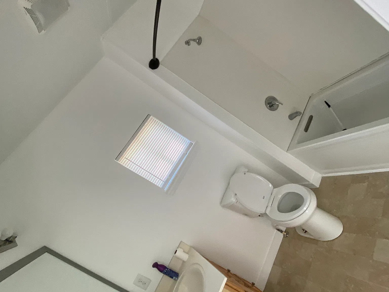 3 bed, 1350 sqft, $1,600 — Photo 4