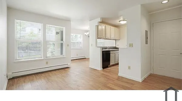 4800 Broadway St — Photo 22