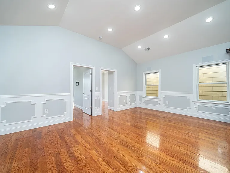 72 Charles St #2 — Photo 1