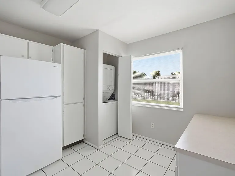 5401 Britwell Ct — Photo 9