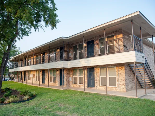 924 W Chestnut St, Denton, TX