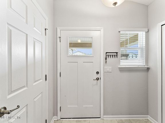 5th image of 63 RUSKIN Drive