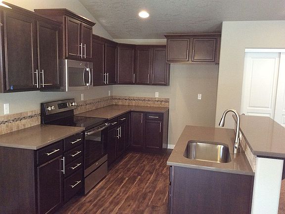 5th image of 60954 SE Sweet Pea Dr
