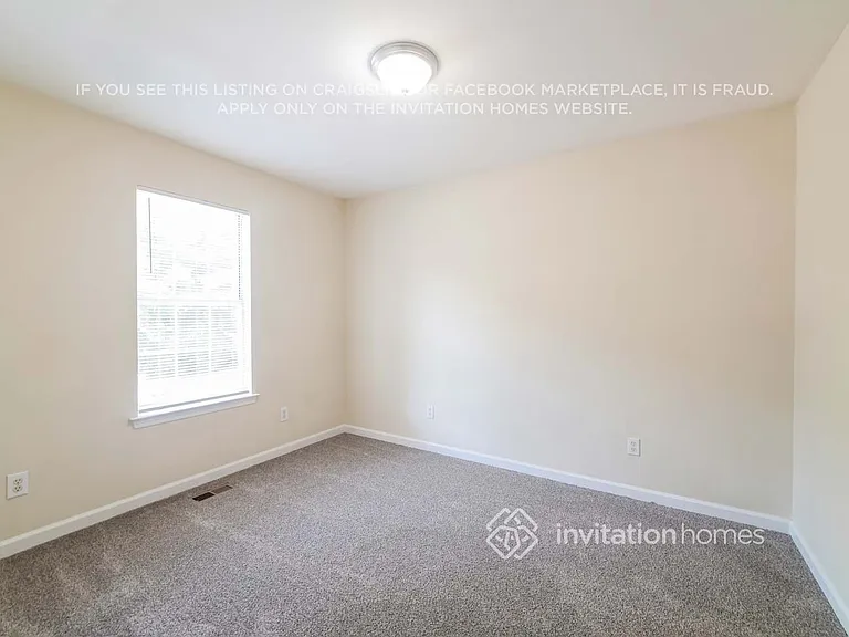 124 Woodmill Ct — Photo 14