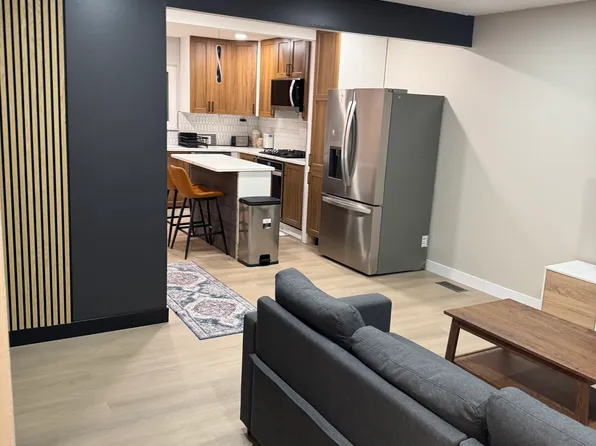 1321 Sunset Blvd, Royal Oak, MI 48067