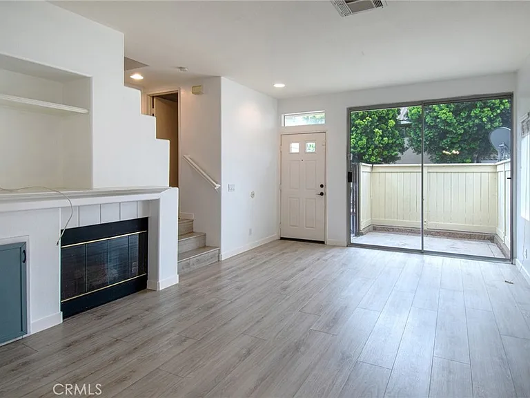 19646 Orviento Dr — Photo 8