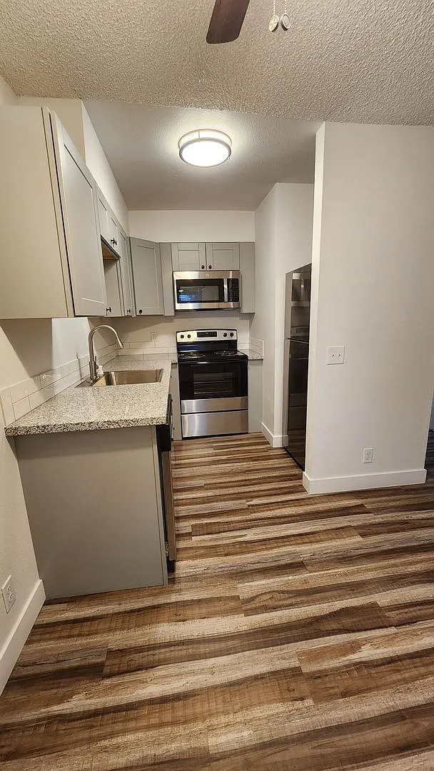212 Boulder Creek Drive — Photo 4