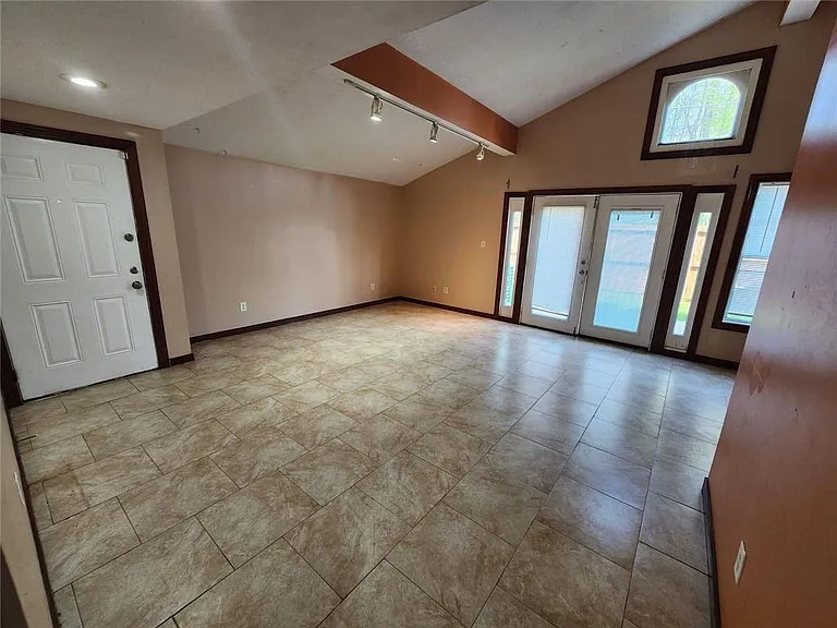 3186 Quincetree Ln — Photo 7