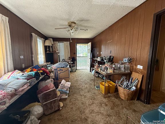 4th image of 318 Uvalde