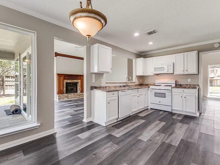 4111 Ocean Reef St — Photo 11
