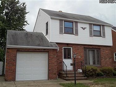 2nd image of 8105 Oxford Dr