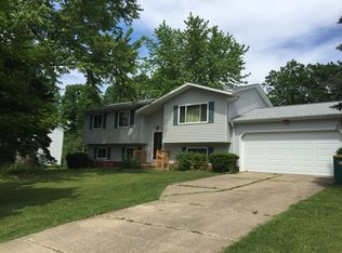 391 Hyder Dr, Madison, OH 44057