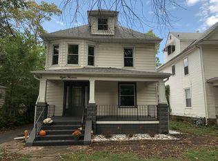 813 W Edwards St, Springfield, IL 62704