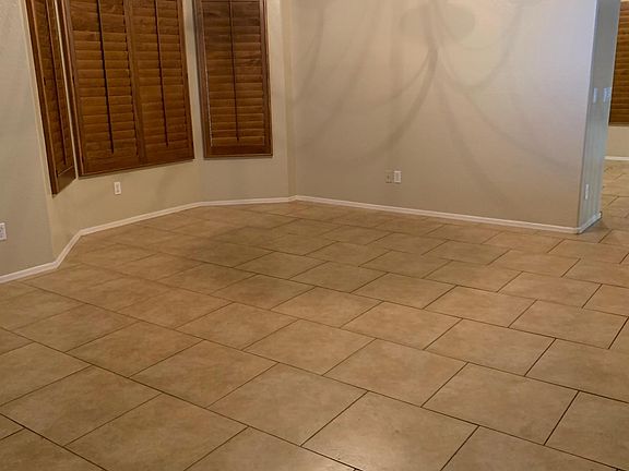 3rd image of 10216 W Preston Ln
