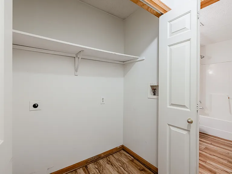 410 W Todd Cir — Photo 14
